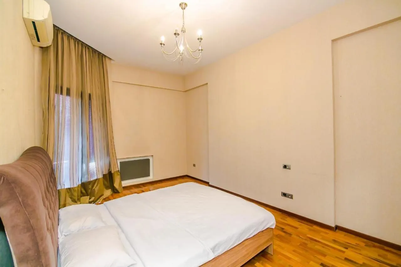 Apartament Teatr Rashida Beibytova 2 Baku